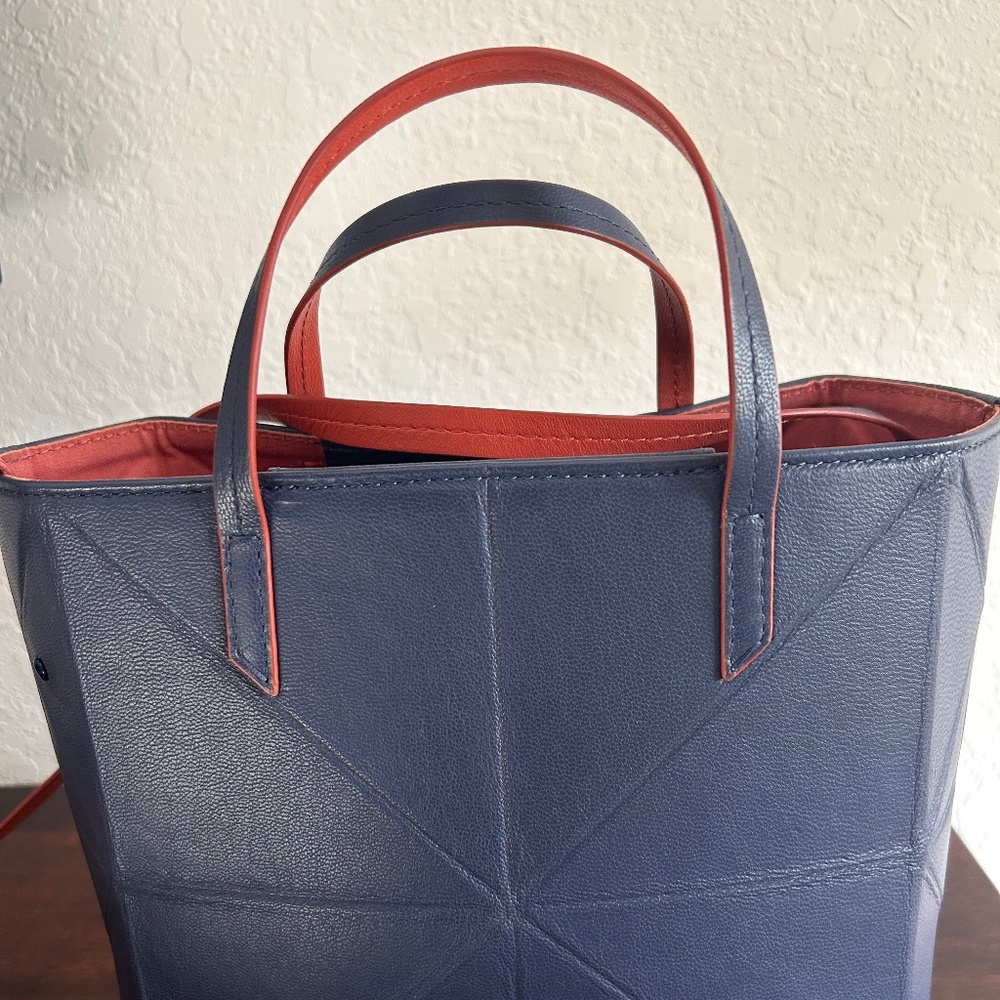 Purification Garcia Origami Cross Body Bag